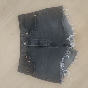 Levis 501 shorts, color is Cabo Rise.